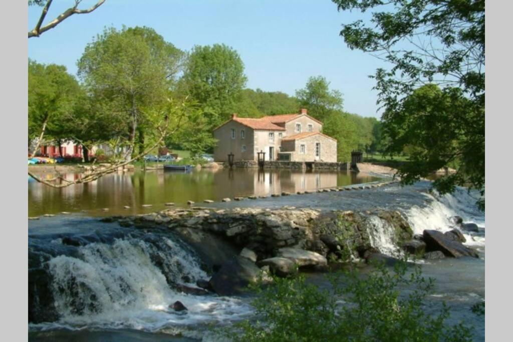 Casa vacanze La Maison D'eglantine, 6 Min Du Puy Du Fou, 4 8 Couchages à St Malo-du-bois,
