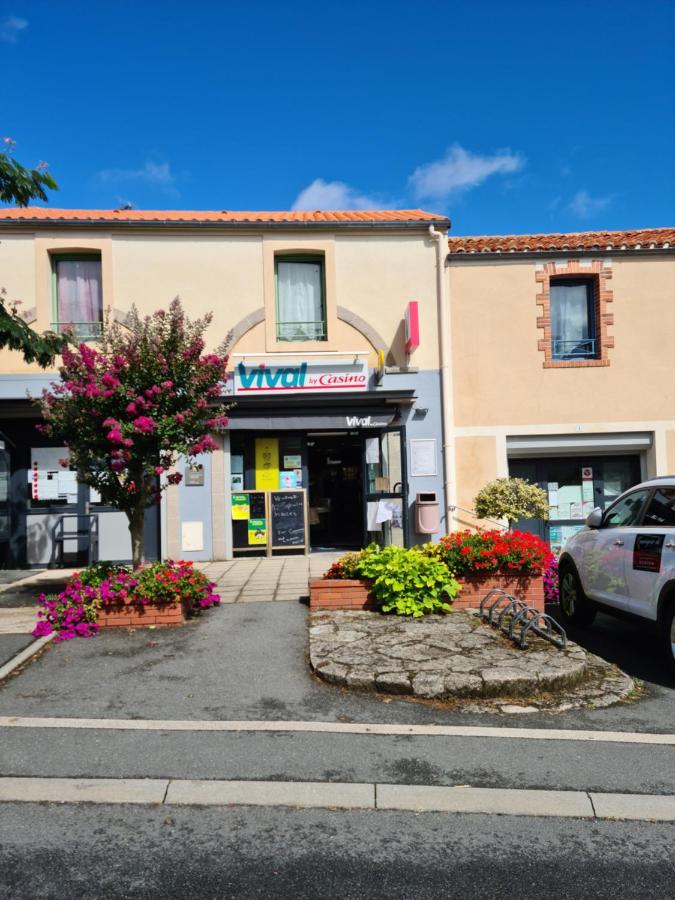 La Maison D'eglantine, 6 Min Du Puy Du Fou, 4 8 Couchages à St Malo-du-bois, *